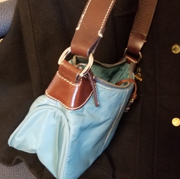 Dooney and Bourke nylon bag - Picture 8 of 8